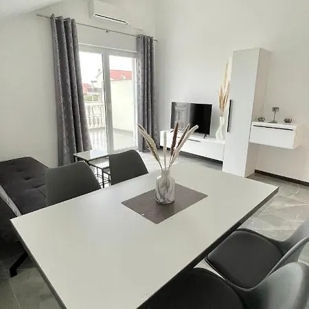 La Mare Apartment *